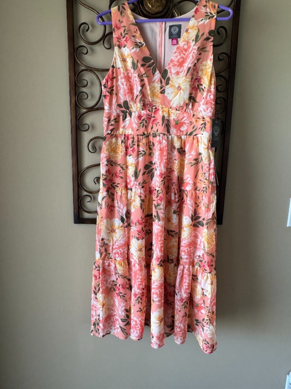 Brand New Vince Camuto Floral Peach Dress
